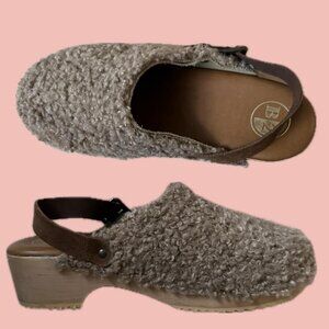B2 clogs from Brown Sherling Leather size 38
